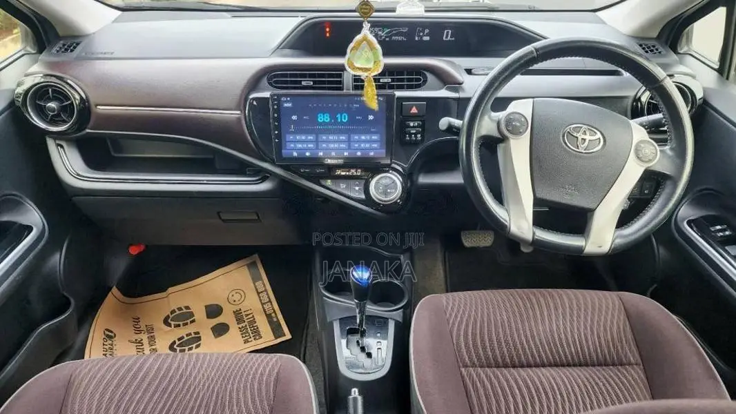 Toyota Aqua Urban 2014 Car (Used)