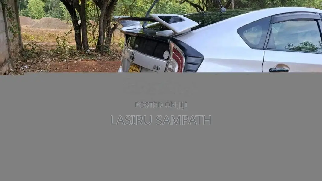 Toyota Prius S 2013 Car (Used)