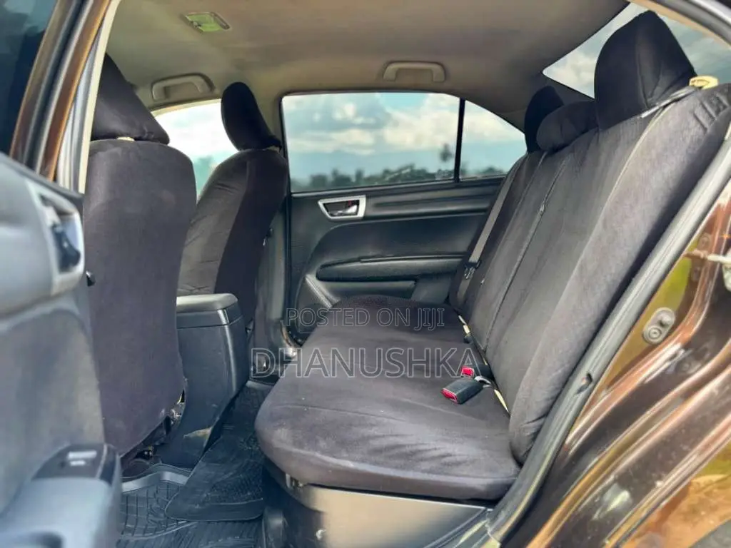 Toyota Axio G Grade 2015 Car (Used)