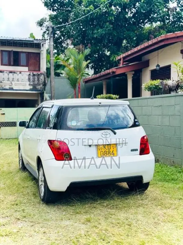 Toyota IST FL Grade 2006 Car (Used)