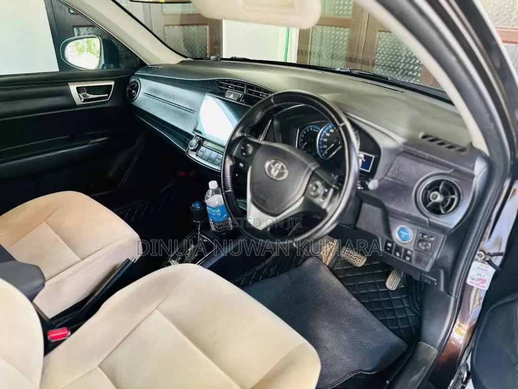 Toyota Axio G Grade 2015 Car (Used)