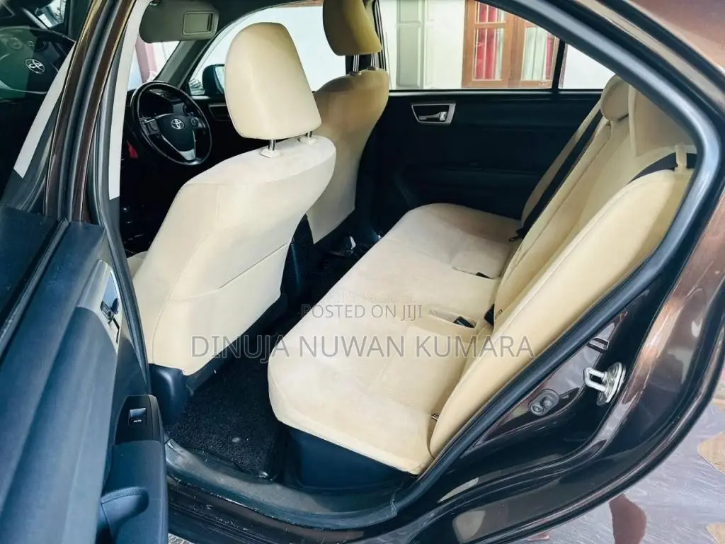 Toyota Axio G Grade 2015 Car (Used)