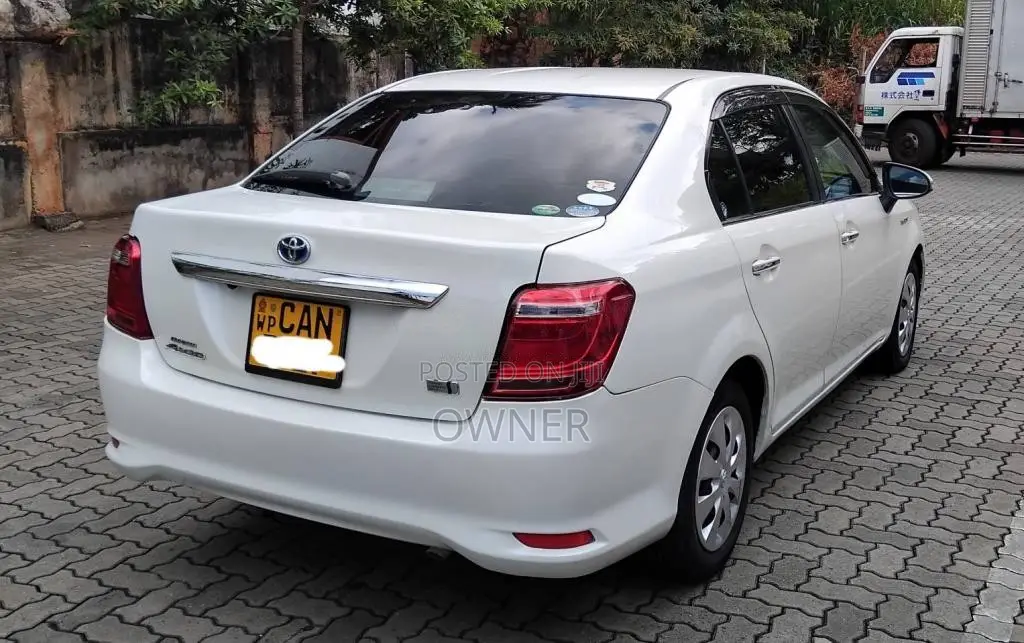 Toyota AXIO G Grade 2015 Car (Used)