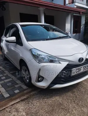 Toyota Vitz 2018 Car (Used)