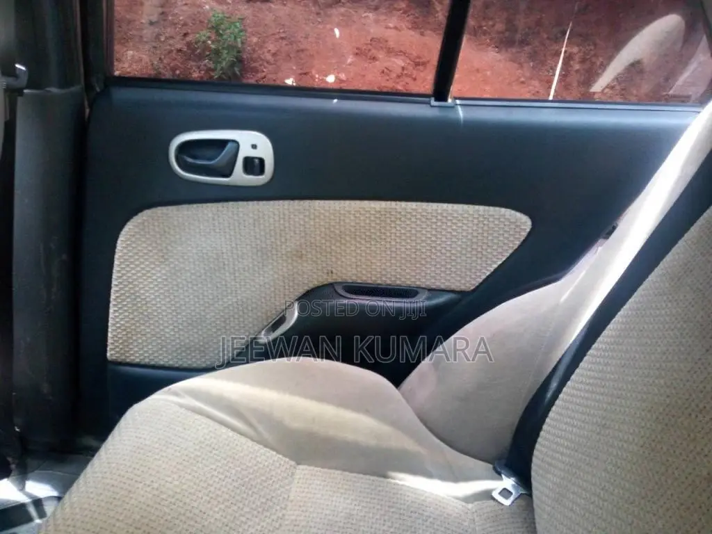 Suzuki Esteem 2005 Car (Used)