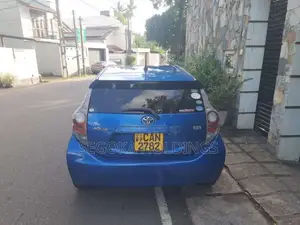 Toyota Aqua 2013 Car (Used)