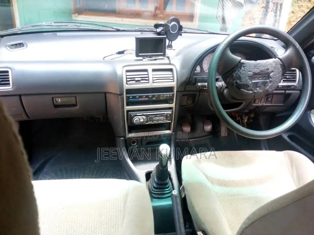 Suzuki Esteem 2005 Car (Used)