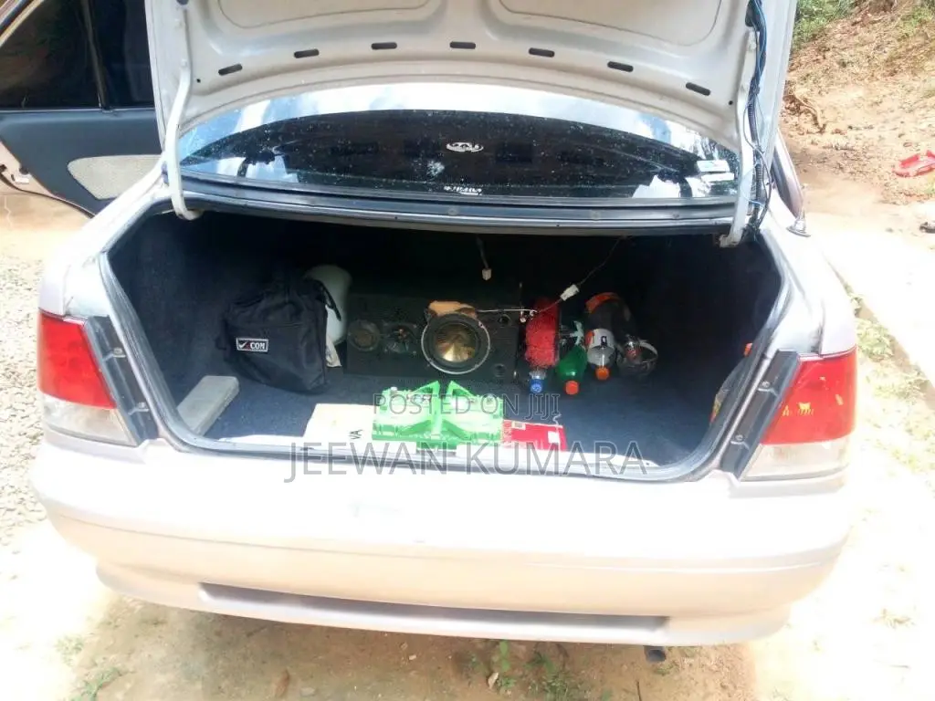 Suzuki Esteem 2005 Car (Used)