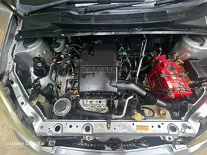 Toyota VITZ 2004 Car (Used)