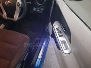 Toyota Aqua 2013 Car (Used)