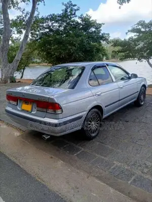 Nissan Sunny FB15 2004 Car (Used)