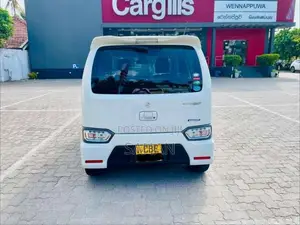 Suzuki Wagon R Stingray 2018 Car (Used)