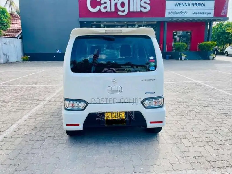 Suzuki Wagon R Stingray 2018 Car (Used)