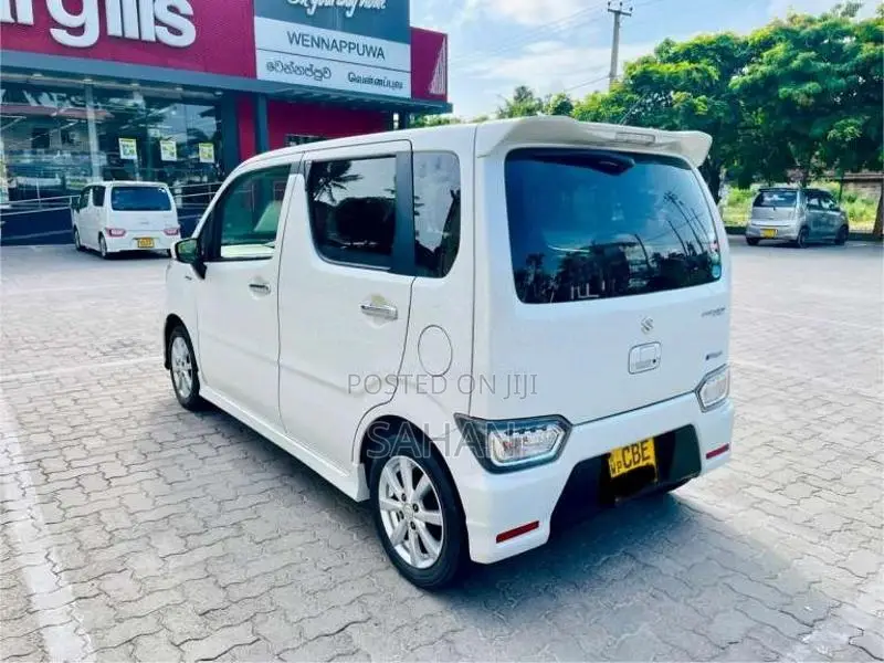 Suzuki Wagon R Stingray 2018 Car (Used)