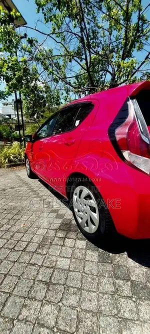 Toyota Aqua S Limited 2016 Car (Used)