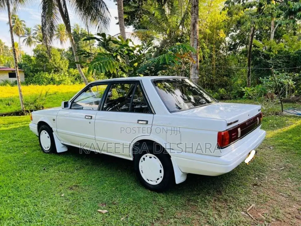 Nissan FB12 TRAD SUNNY SPLEND 1989 Car (Used)