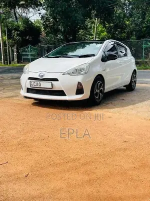 Toyota Aqua 2013 Car (Used)