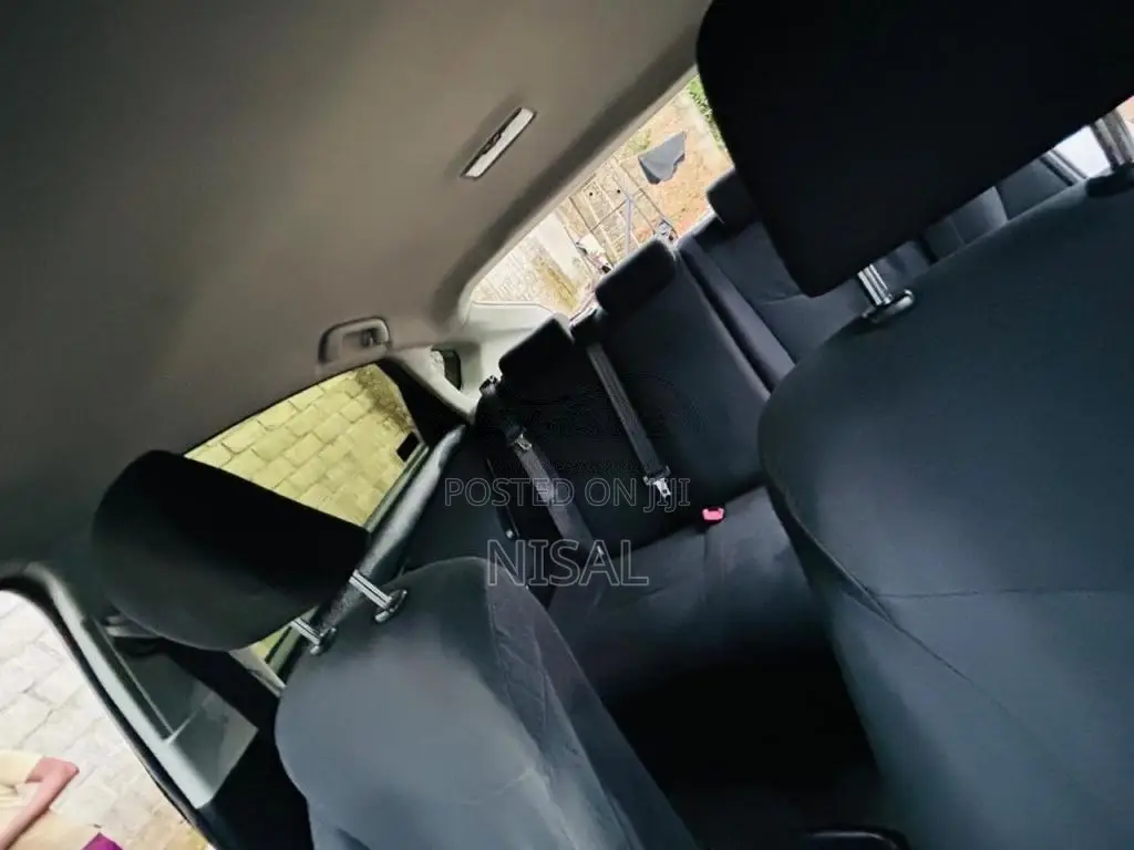 Toyota Prius 2012 Car (Used)