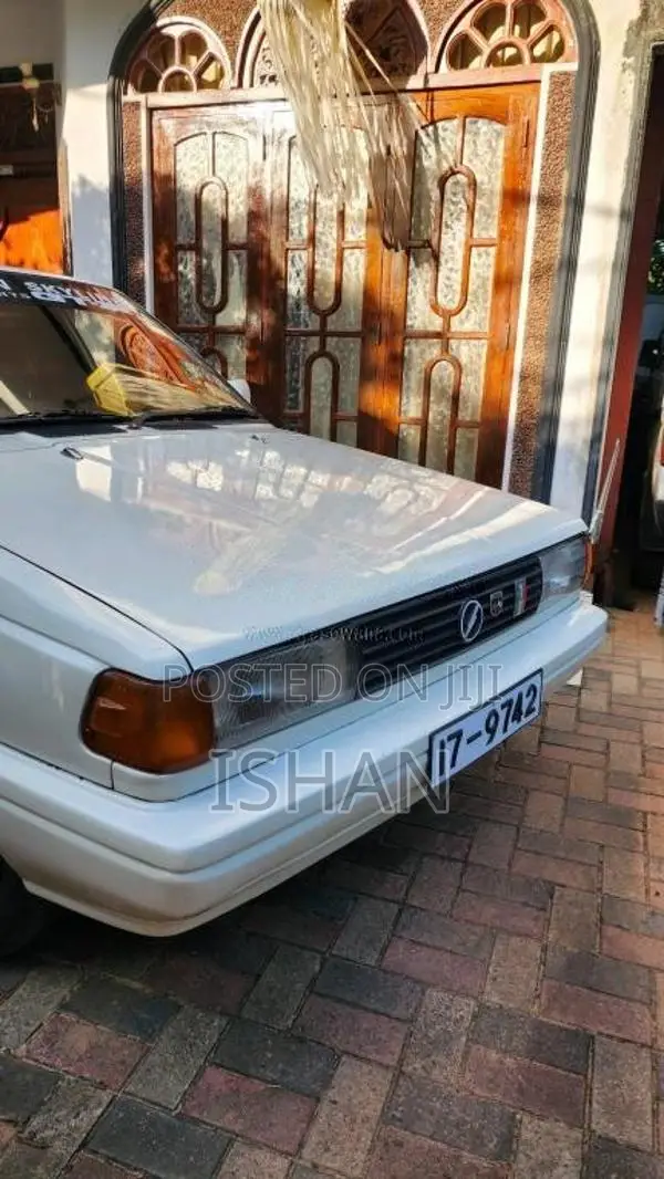 Nissan Trad Sunny B12 1988 Car (Used)