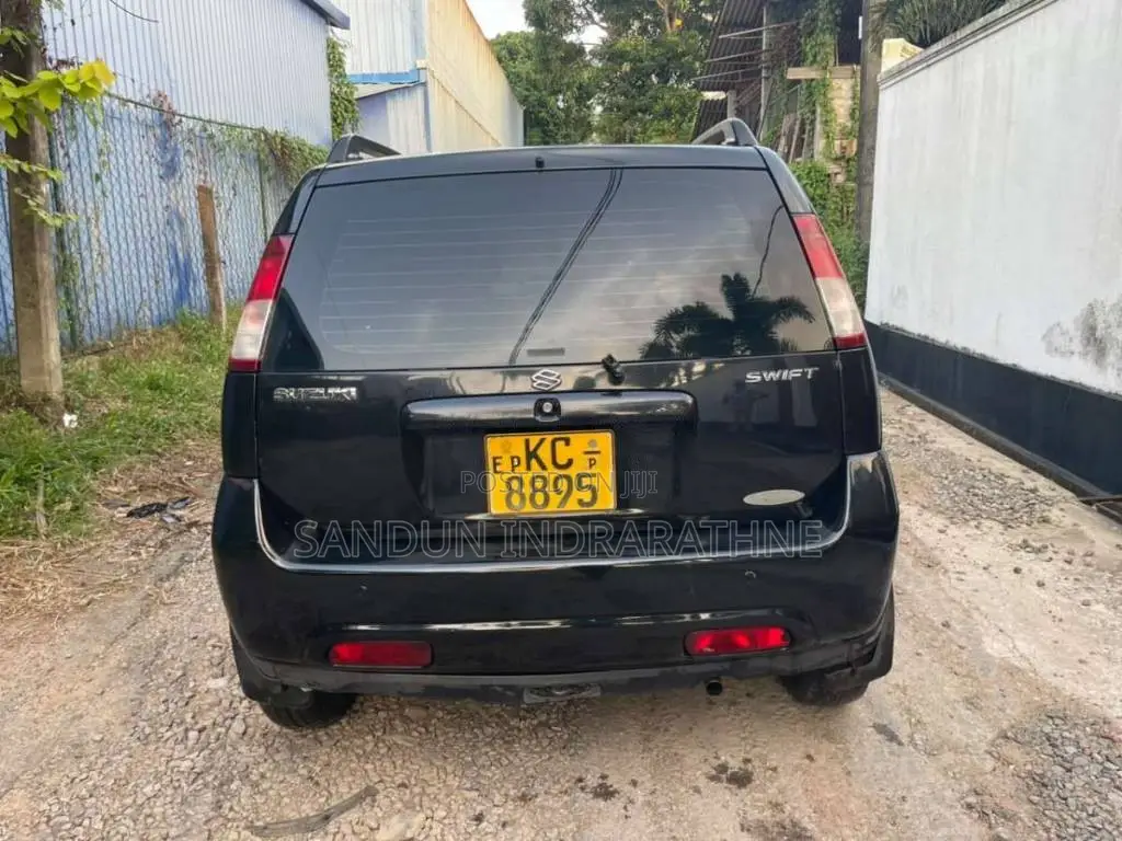 Suzuki Swift 2002 Car (Used)