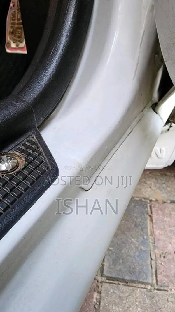 Nissan Trad Sunny B12 1988 Car (Used)