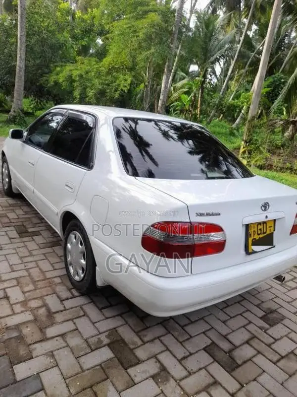 Toyota 110 2000 Car (Used)
