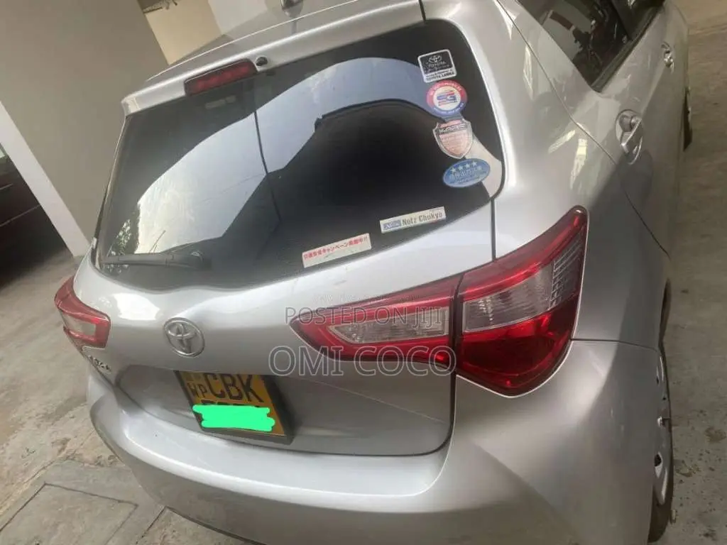 Toyota Vitz 2018 Car (Used)