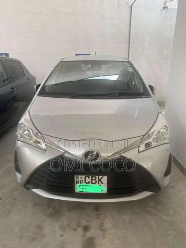 Toyota Vitz 2018 Car (Used)