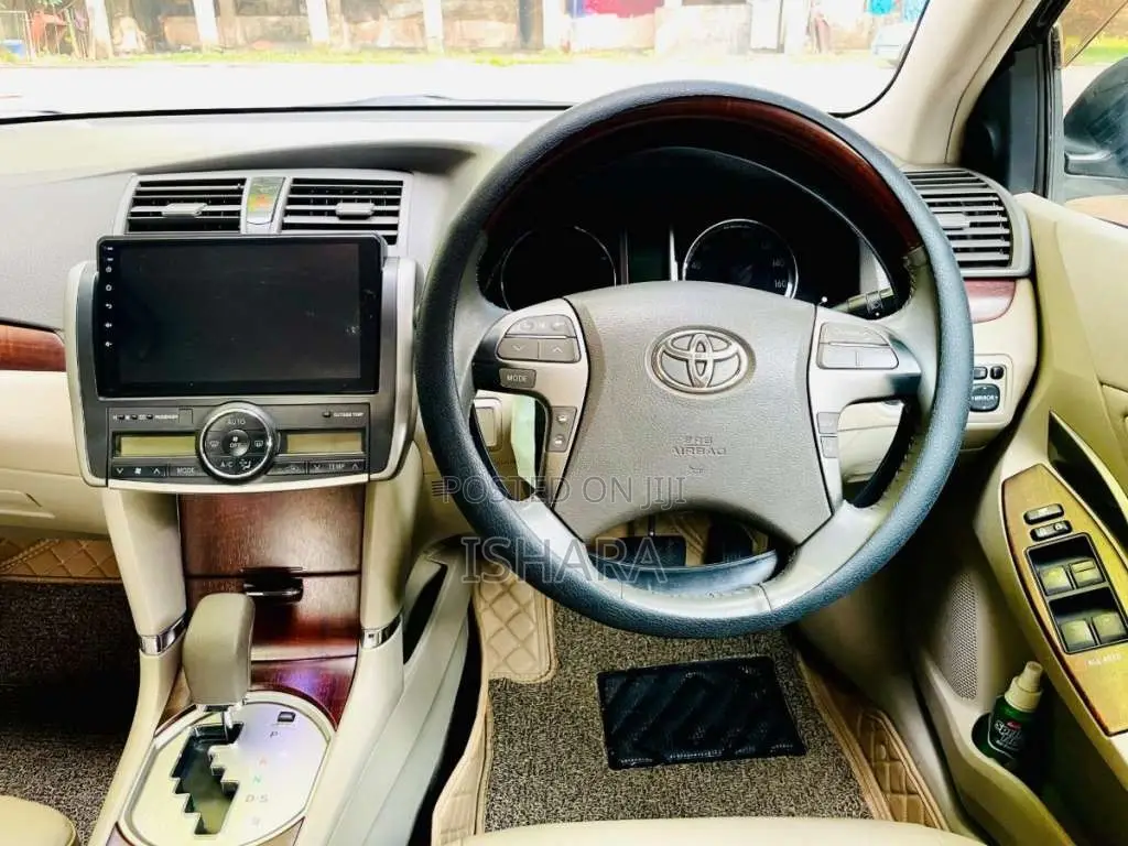 Toyota Premio 2012 Car (Used)