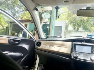 Toyota Axio 2014 Car (Used)