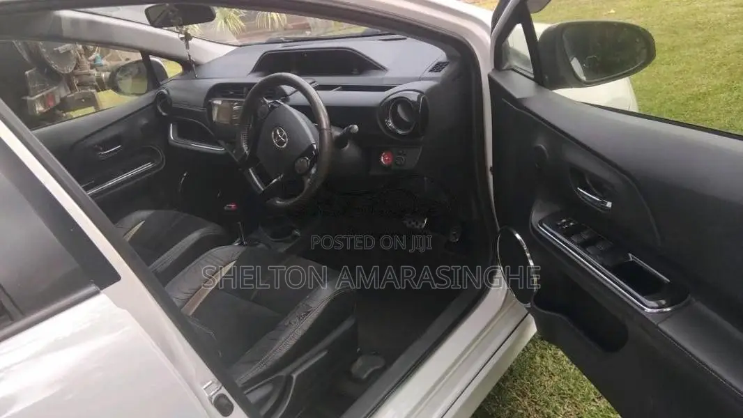 Toyota Aqua Gs 2014 Car (Used)