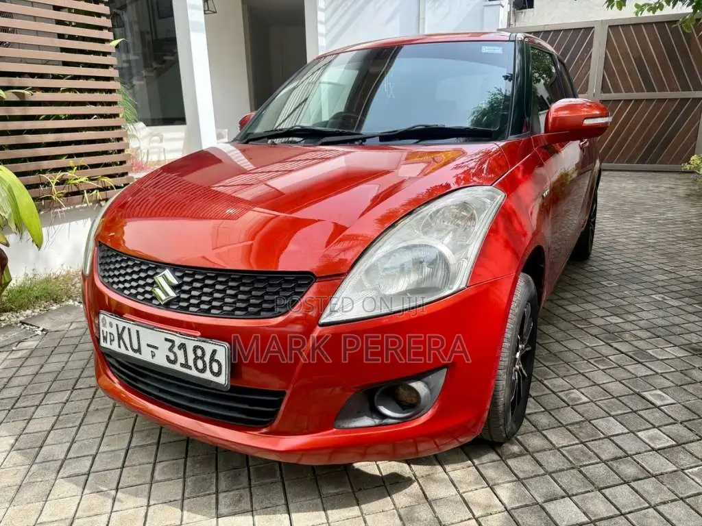 Suzuki Swift 2012 Car (Used)