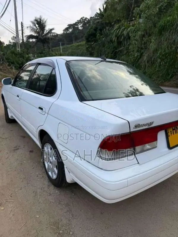 Nissan FB15 2000 Car (Used)