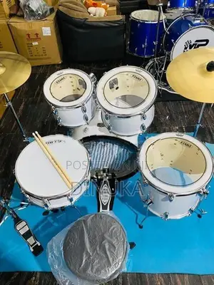 Tama Acoustic Drum Set