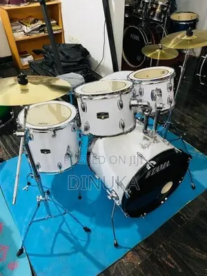 Tama Acoustic Drum Set