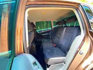 Volkswagen Tiguan 4motion 2012 Car (Used)