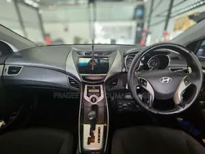 Hyundai Elantra 2011 Car (Used)