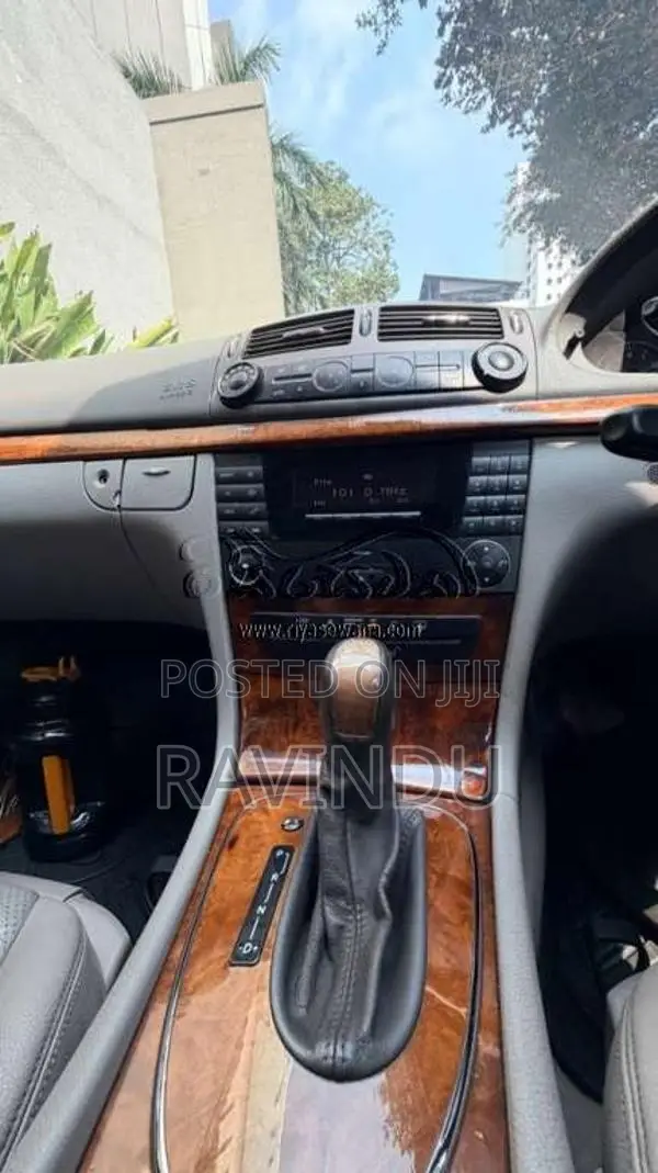 Mercedes-Benz E200 2002 Car (Used)