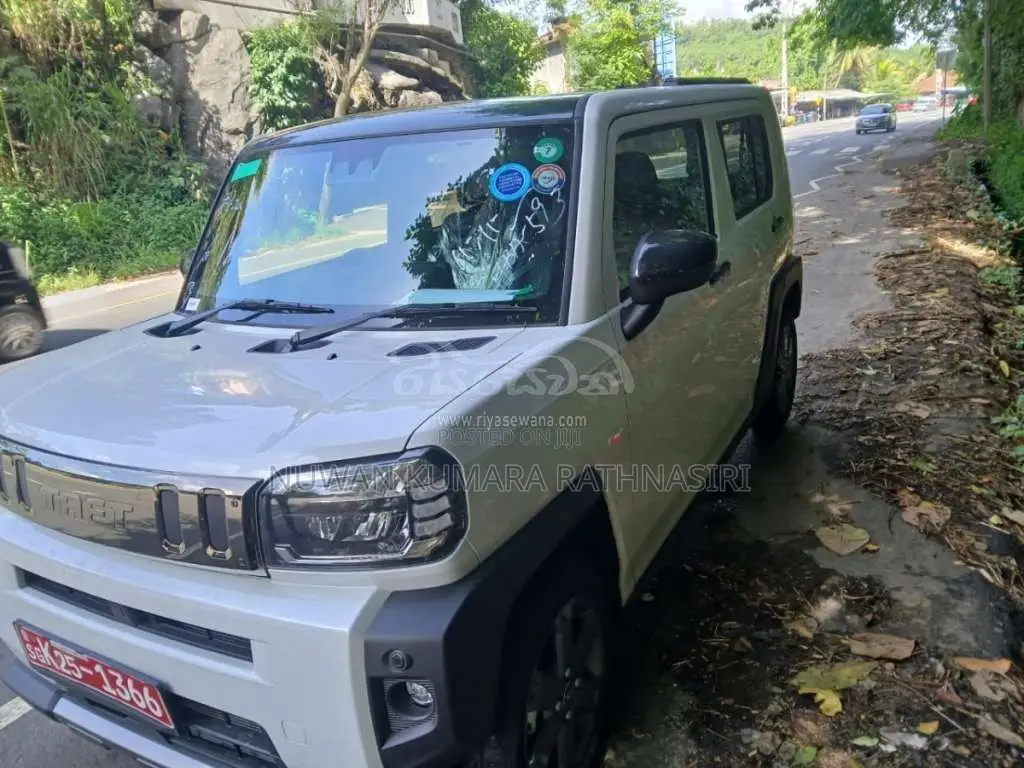 Daihatsu TAFT G TURBO DARK CHROME VENTURE 2024 Car (Used)