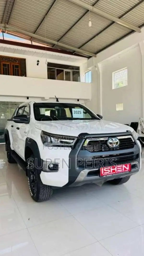 Toyota Hilux Rocco 2025 Pickup (Used)