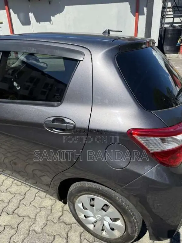 Toyota Vitz 2018 Car (Used)