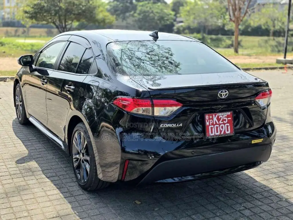 Toyota Corolla Black Edition 2024 Car Unregistered (Recondition)