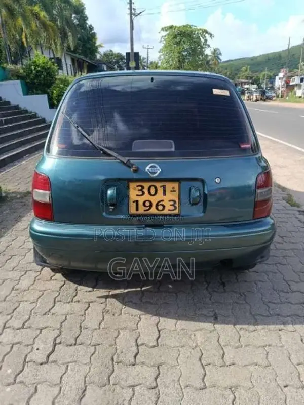 Nissan March 1995 Car (Used)