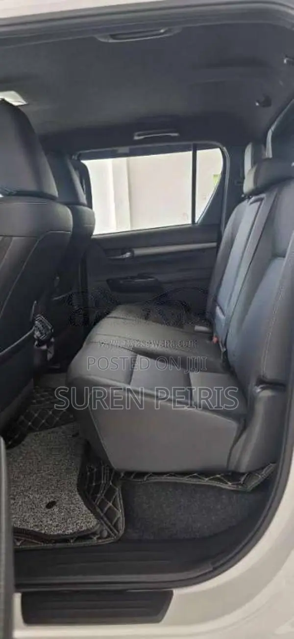 Toyota Hilux Rocco 2025 Pickup (Used)