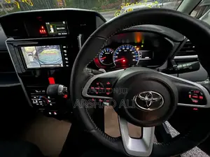 Toyota Roomy Custom G 2023 Car Unregistered (Recondition)