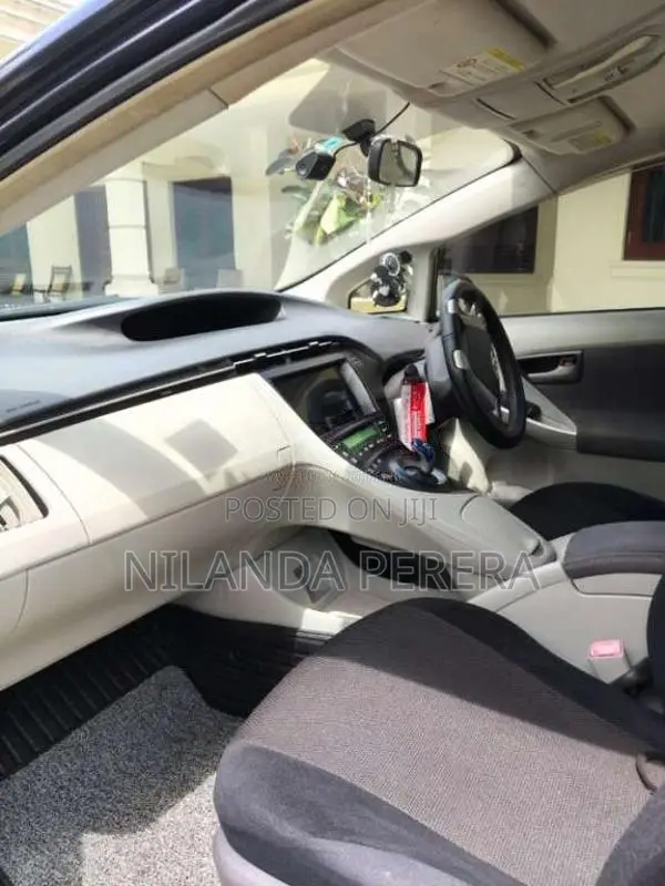 Toyota Prius 2011 Car (Used)