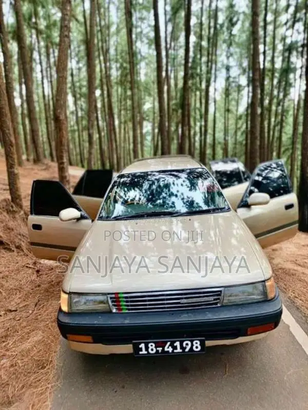 Toyota Corona 1990 Car (Used)