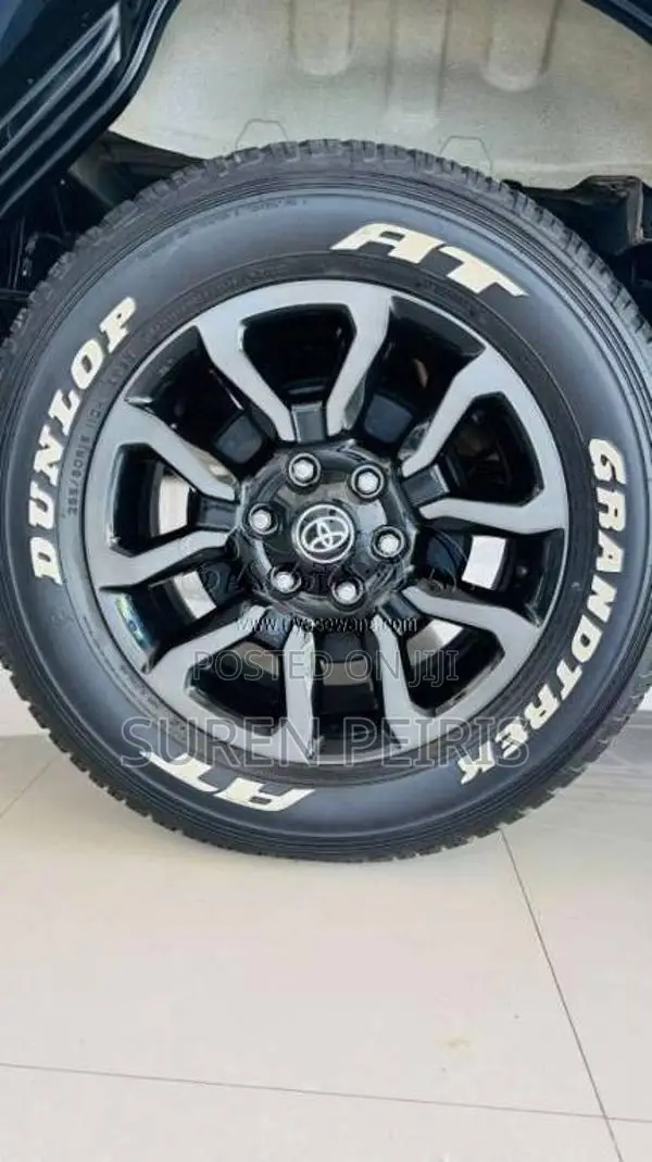 Toyota Hilux Rocco 2025 Pickup (Used)