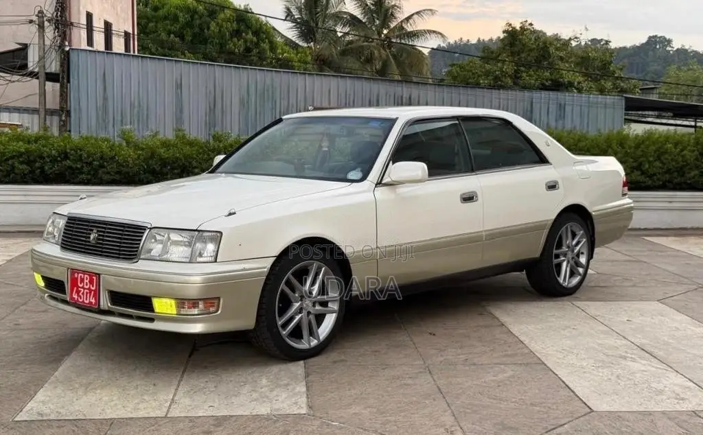 Toyota Crown 1997 Car (Used)