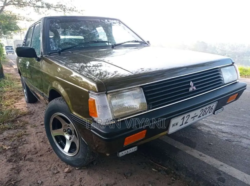 Mitsubishi Lancer Box 1982 Car (Used)